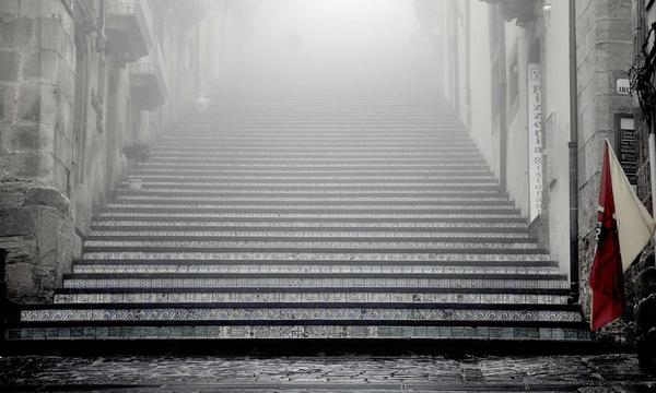 深度关注：“桑拿天”≠高温天 闷热天气下如何科学防暑？专家建议